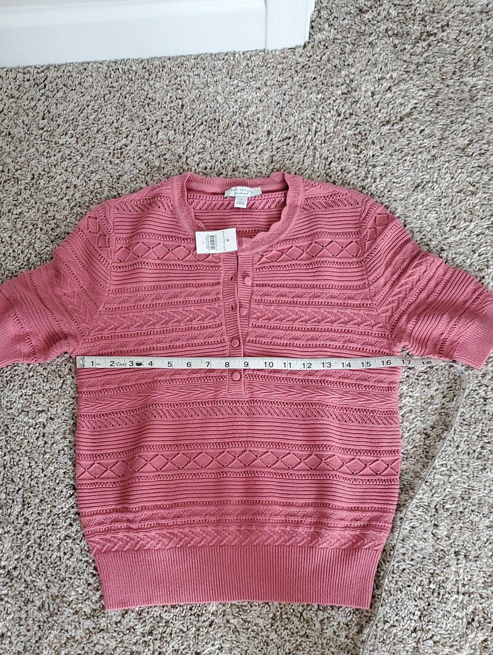 Ann Taylor Weekend Collection Scalloped Henley Sweater NWT SZ Sml - Picture 2 of 6